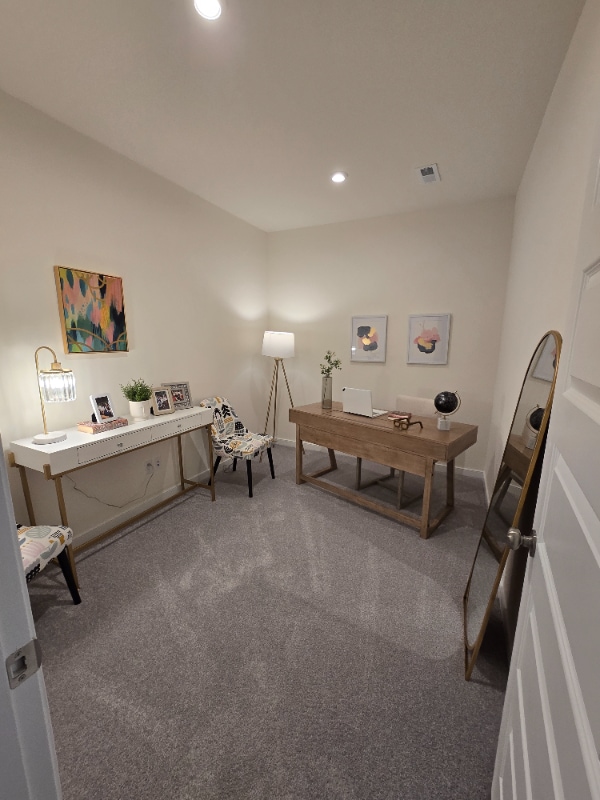 Building Photo - 3925 Maze Runner Dr