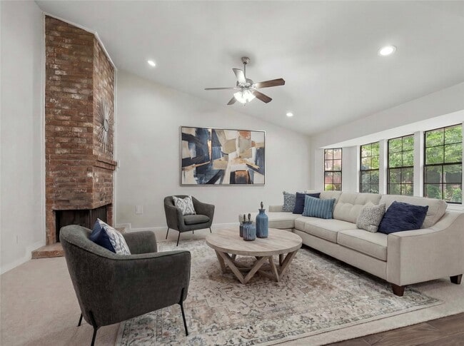 Building Photo - 12625 Memorial Dr