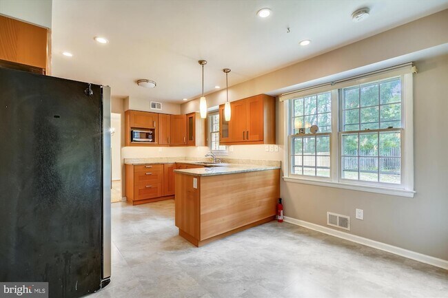 Building Photo - 11200 Powder Horn Dr