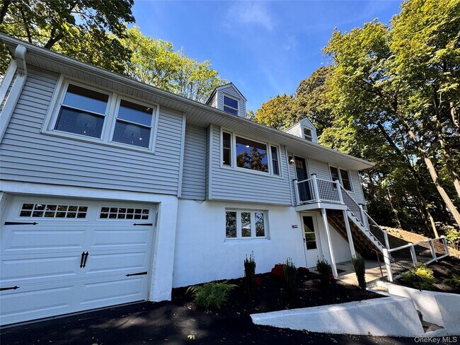 Building Photo - 27 Terrace Dr