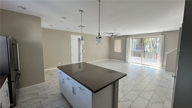 Building Photo - 11257 Rainbow Peak Ave