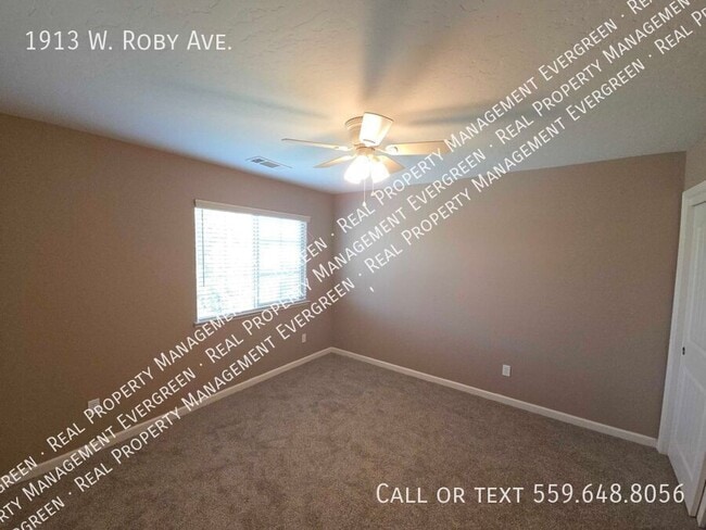 Building Photo - 1913 W Roby Ave