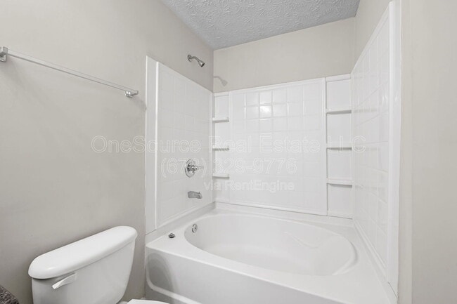 Building Photo - 5304 Fairington Club Dr