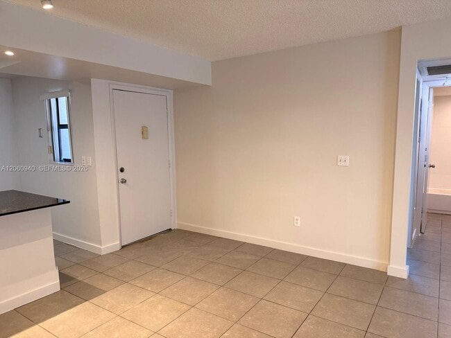 Building Photo - 860 NE 209th Terrace