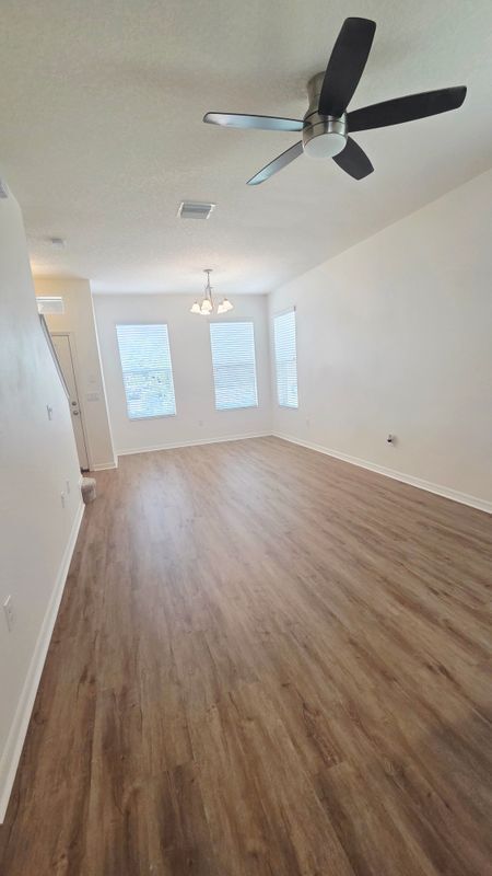 Building Photo - 8821 Walnut Gable Ct