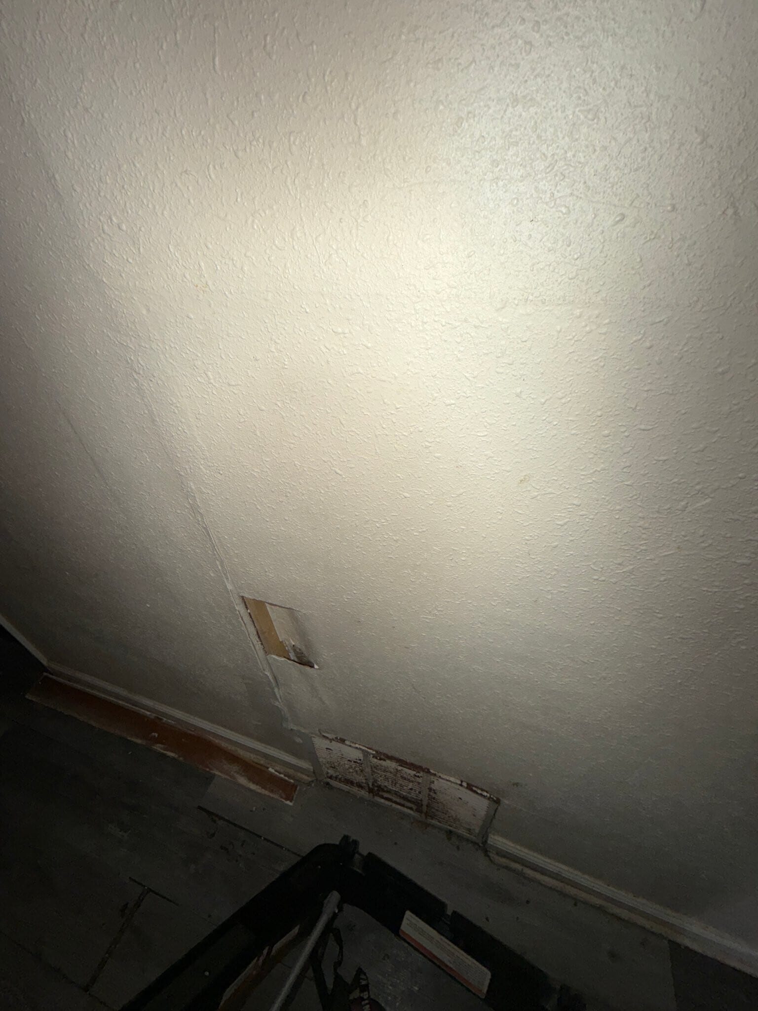 Building Photo - 2 E Adams Dr