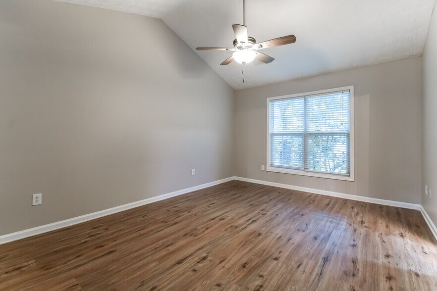 Building Photo - 1016 Fishback Way