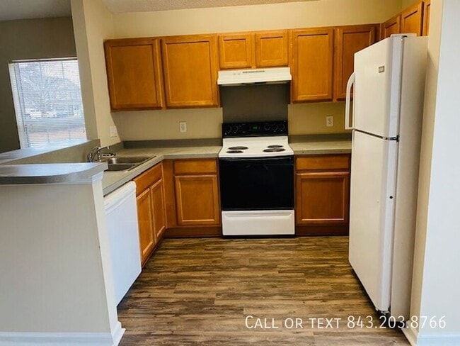 Building Photo - 414 Beverly Dr