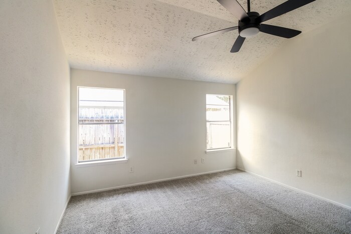 Building Photo - 22623 Blair Manor Ln