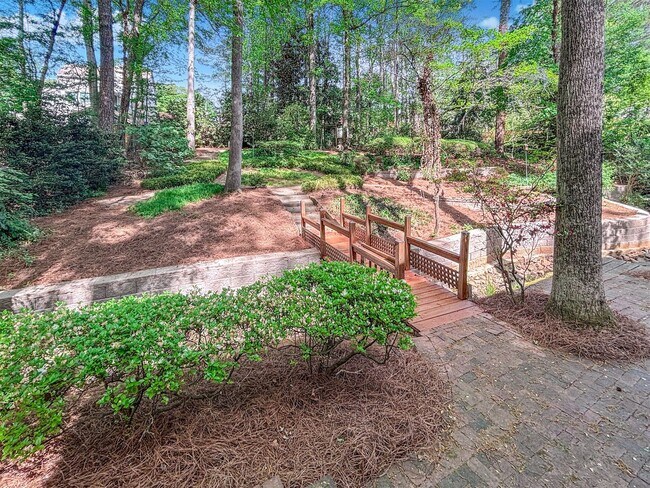 Building Photo - Beautifully Updated 4-Bedroom Home in Top-Rated Walton High District