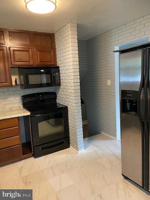 Building Photo - 600 Marlboro Rd