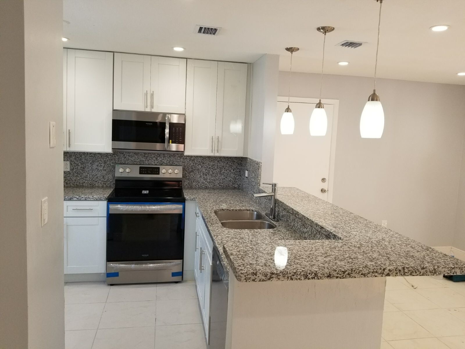 Building Photo - 14746 SW 90th Terrace