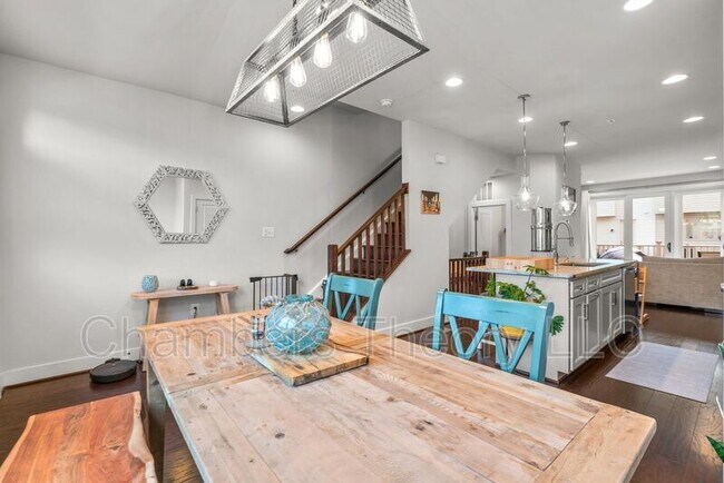 Building Photo - 5136 Randolph Rd