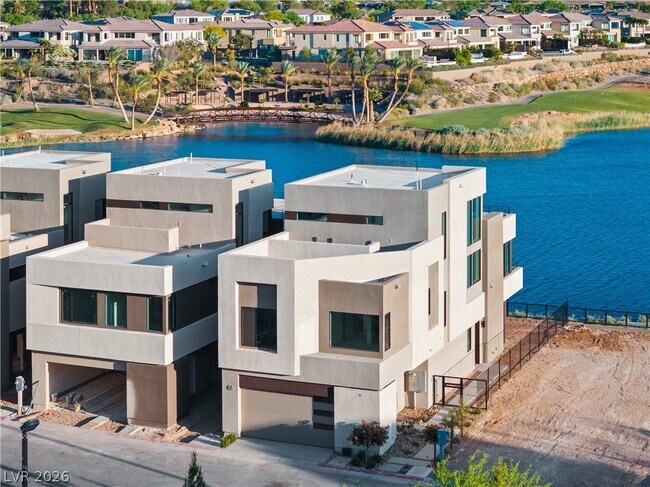 Building Photo - 66 Lakefront Dr