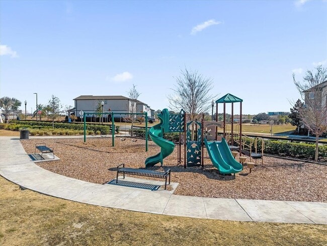 Building Photo - 16246 Merry Aly