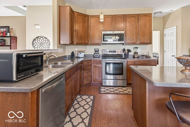 Building Photo - 1416 Gleneagle Dr