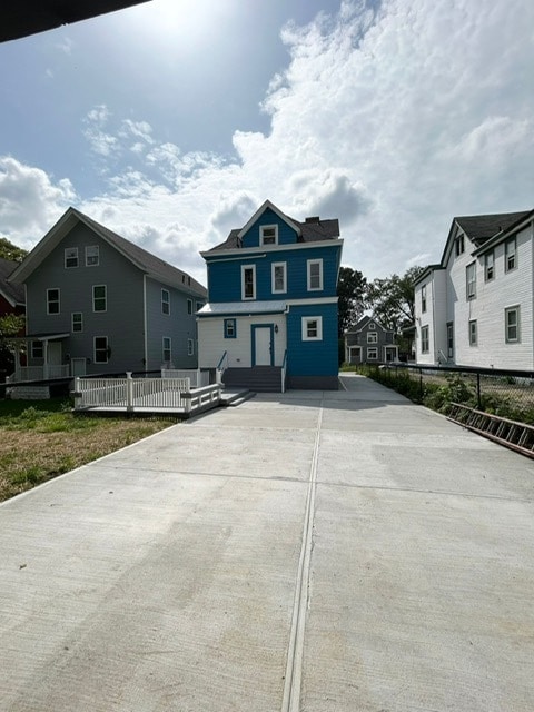 Building Photo - 3324 Spokane Ave