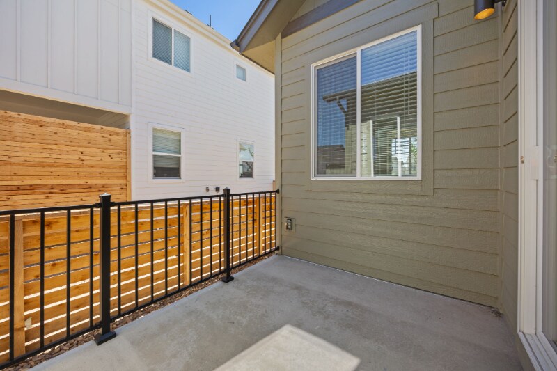 Building Photo - 6113 Zebulon Pl