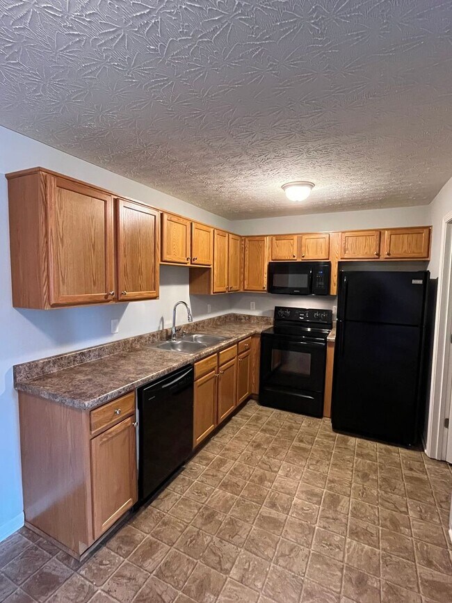 Building Photo - Upper Stone Apartments