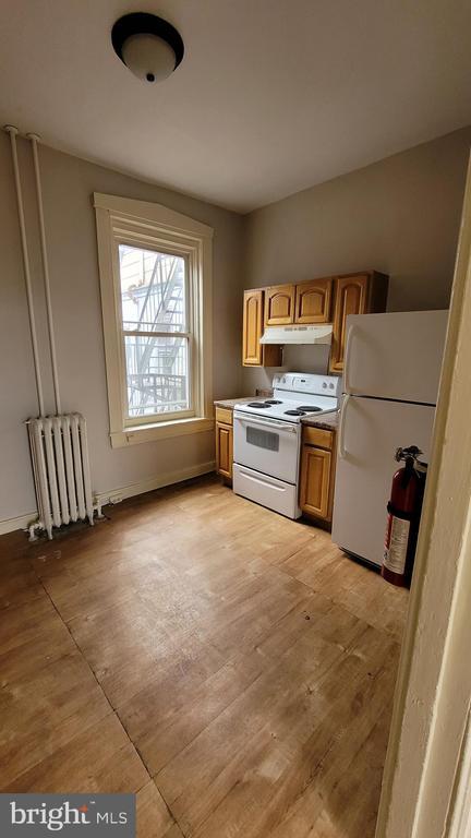 Building Photo - 19 S 11th St