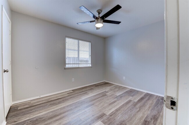 Building Photo - 16143 Bantam Ridge Ct