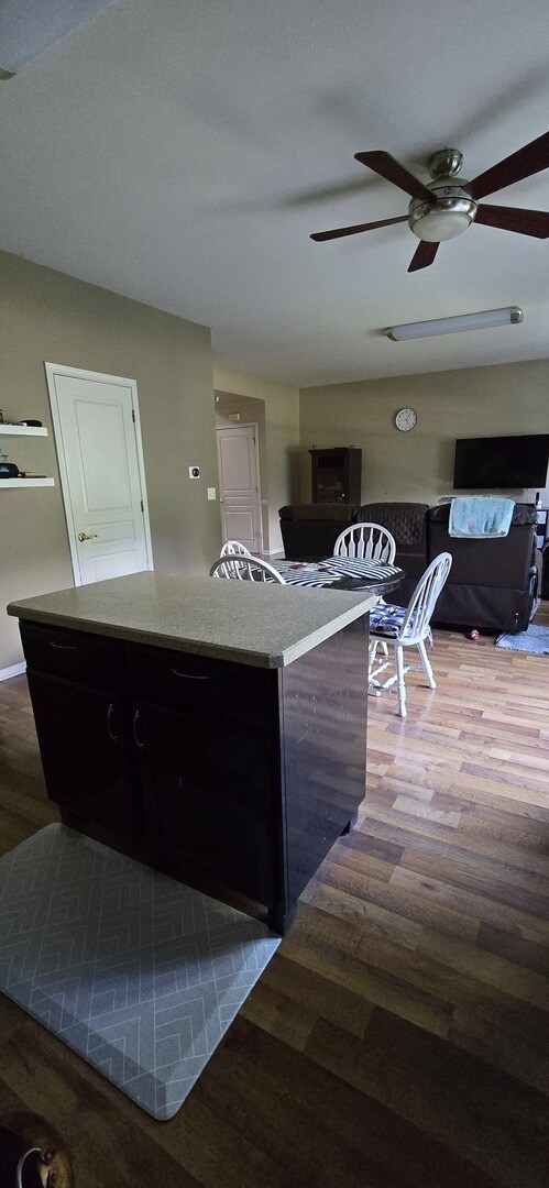 Building Photo - 2986 Peachtree Cir