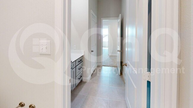 Building Photo - 920 Lido Ln