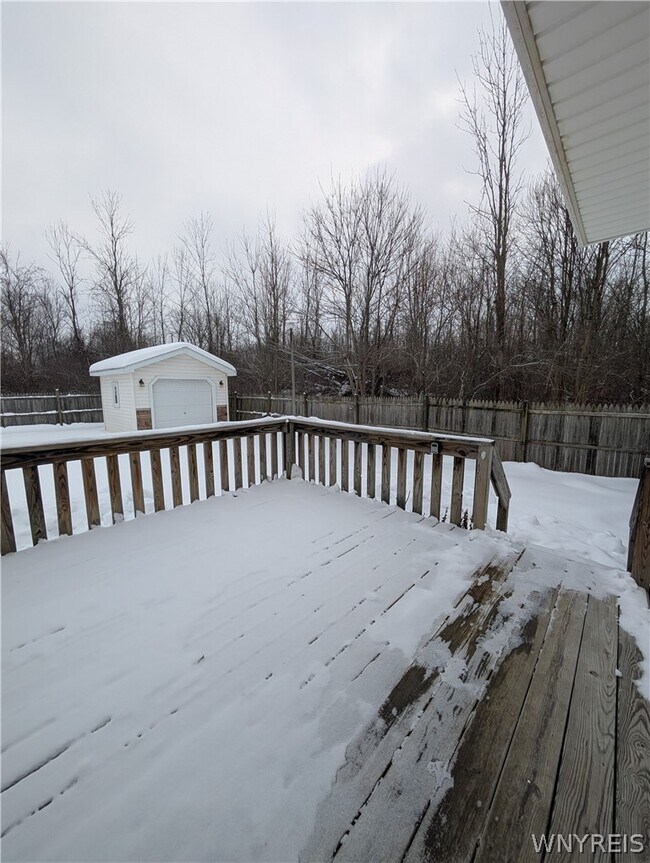 Building Photo - 6181 Old Beattie Rd