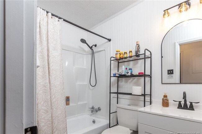 Building Photo - 1214 Berkshire Rd