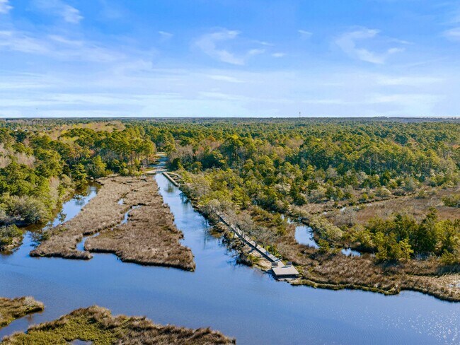 Building Photo - Mimosa Bay Beauty