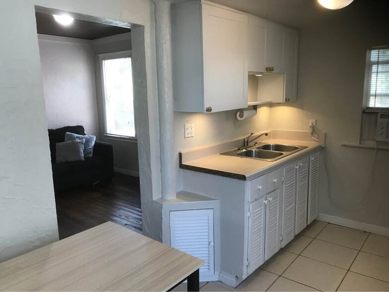 Building Photo - 312 N J St