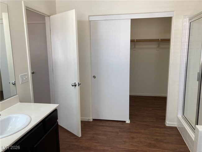 Building Photo - 9532 Knopfler Ln