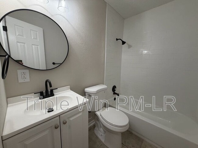 Building Photo - 10002 Stardust Trail