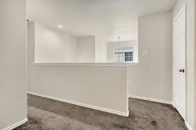 Building Photo - 39 S Camellia Grove Cir