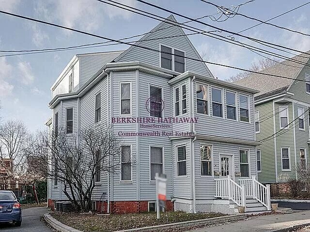 Building Photo - 24 Burnside Ave