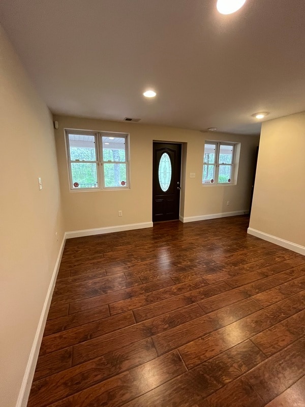 Building Photo - 1542 Monument Ave