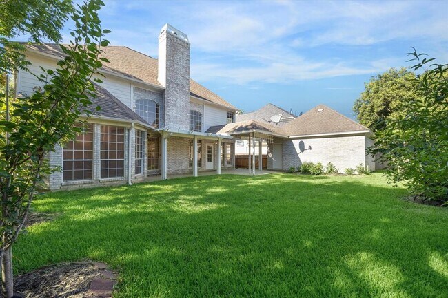 Building Photo - 30 Watermill Pl