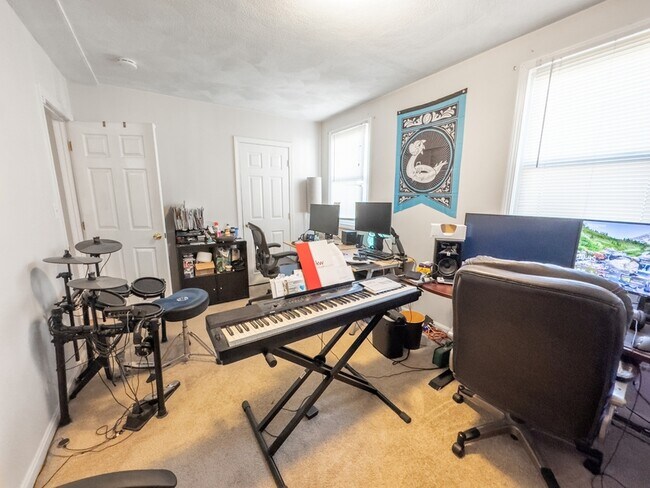 Building Photo - 28 Fisk Ave