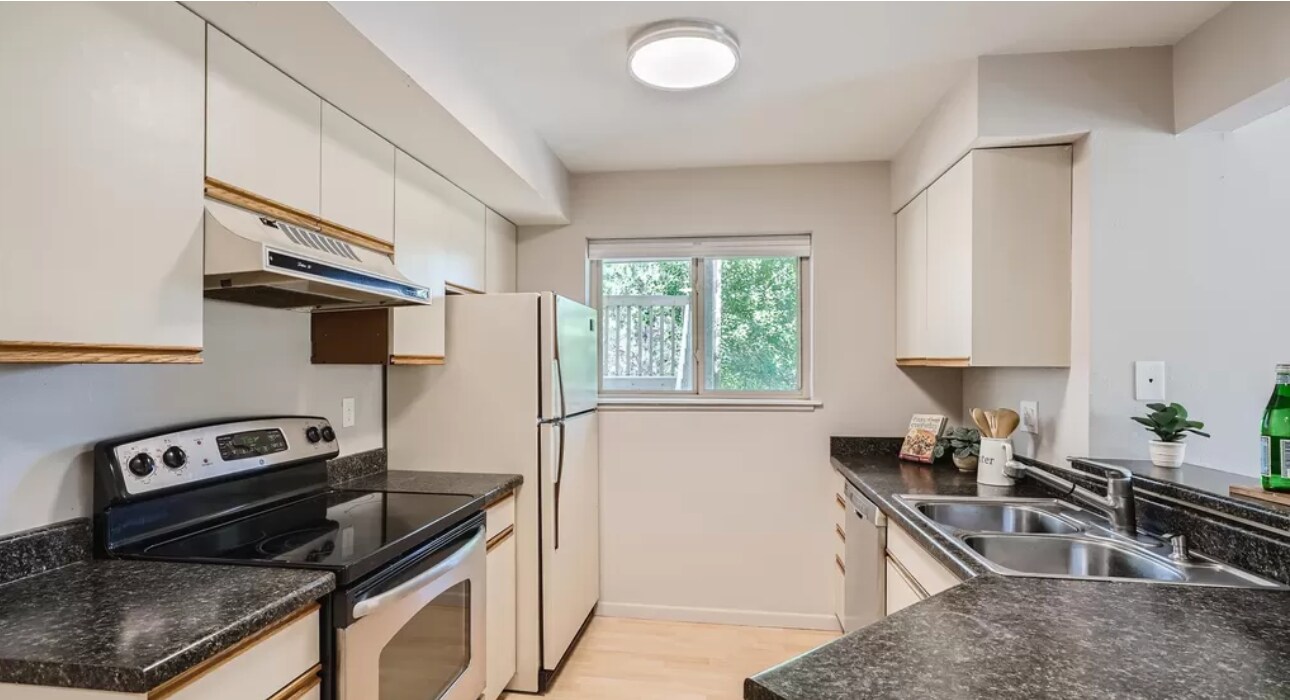 Building Photo - 60 S Boulder Cir