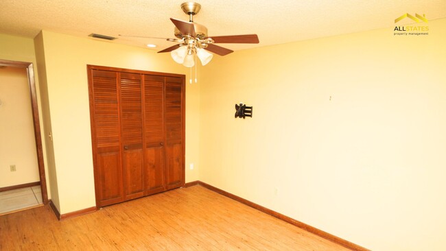 Building Photo - 3826 N Lake Orlando Pkwy
