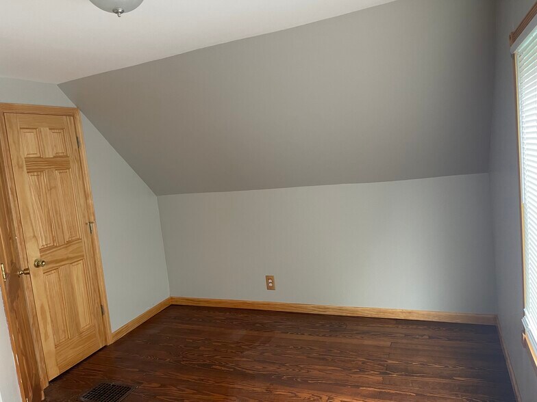 Building Photo - 8215 Rutledge St