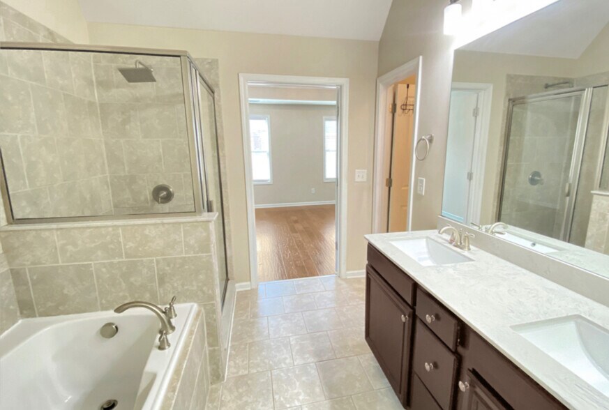 Building Photo - 1197 Lavista Cir NE