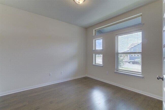 Building Photo - 8729 Belknap Rd.