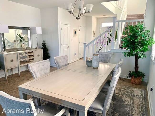 Building Photo - 4 br, 2.5 bath House - 4168 Archstone Drive