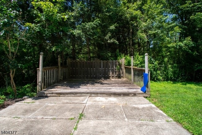 Building Photo - 29 Walker Dr