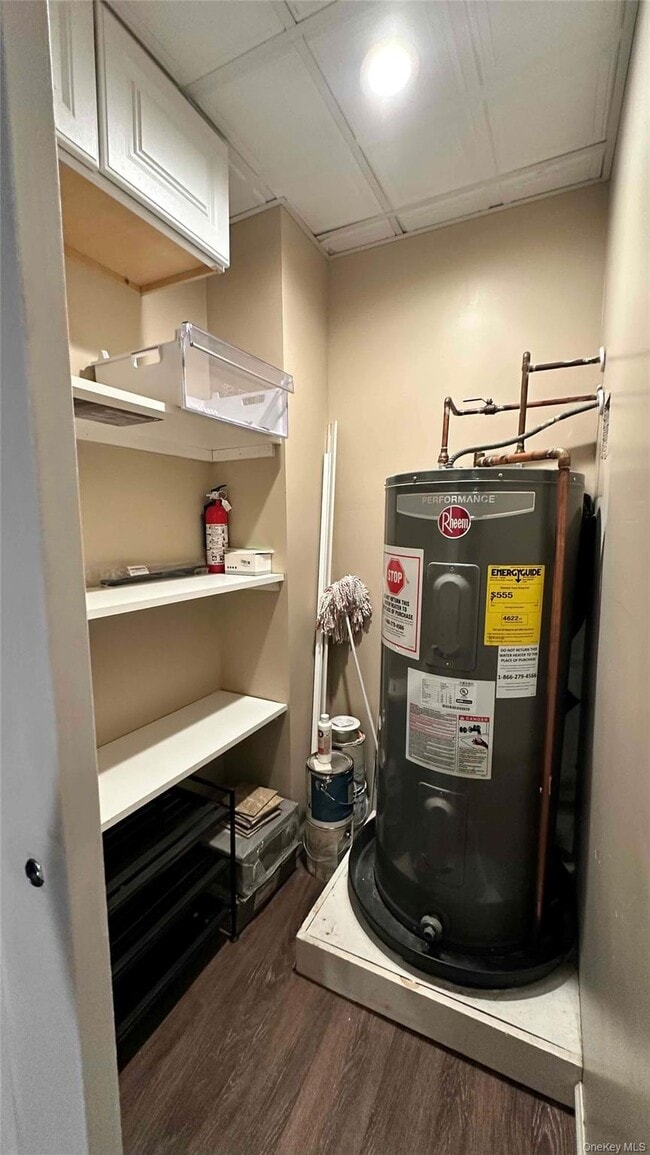 Building Photo - 320 New York Ave