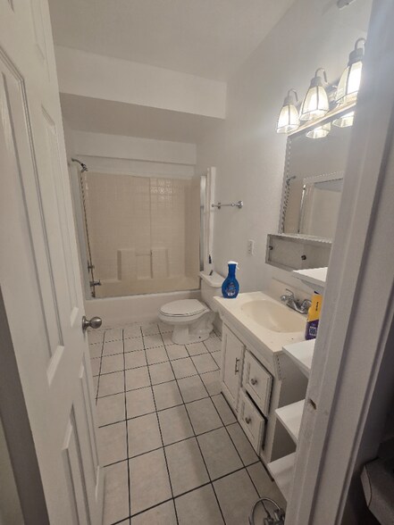 Building Photo - 23149 Biggs Ln