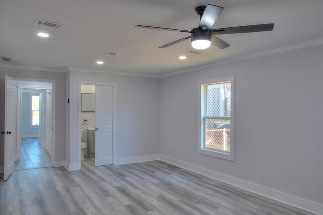 Building Photo - 415 Perkins Ave