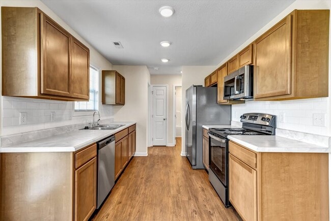 Building Photo - 2022 McCleary Rd