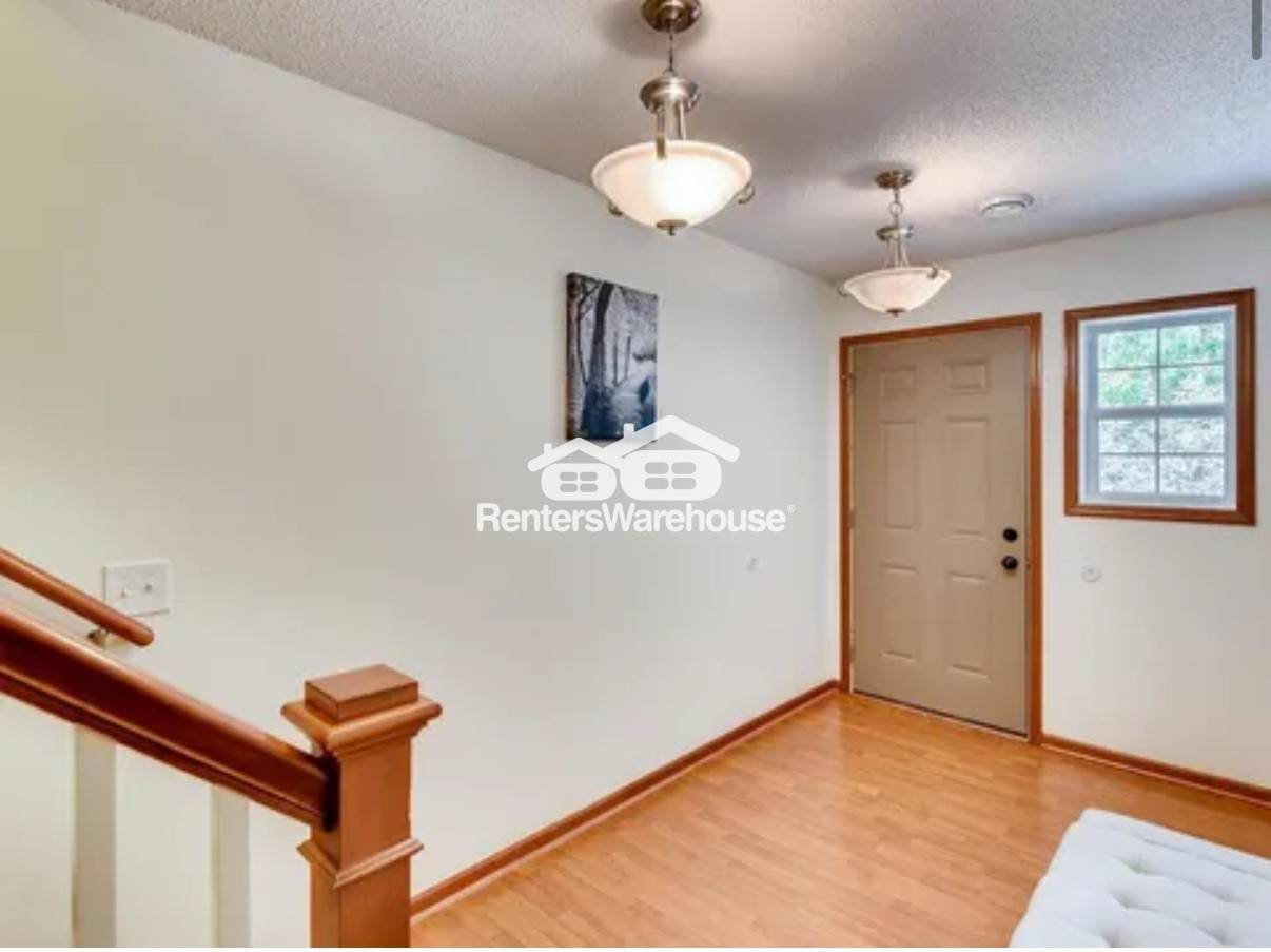 Building Photo - 7728 Lachman Ave NE